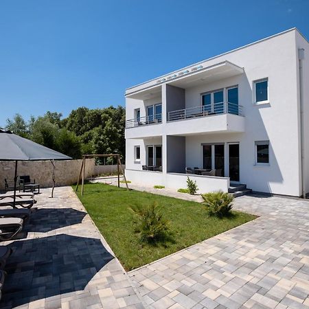 1Oak Rentals 2 Vir Dış mekan fotoğraf