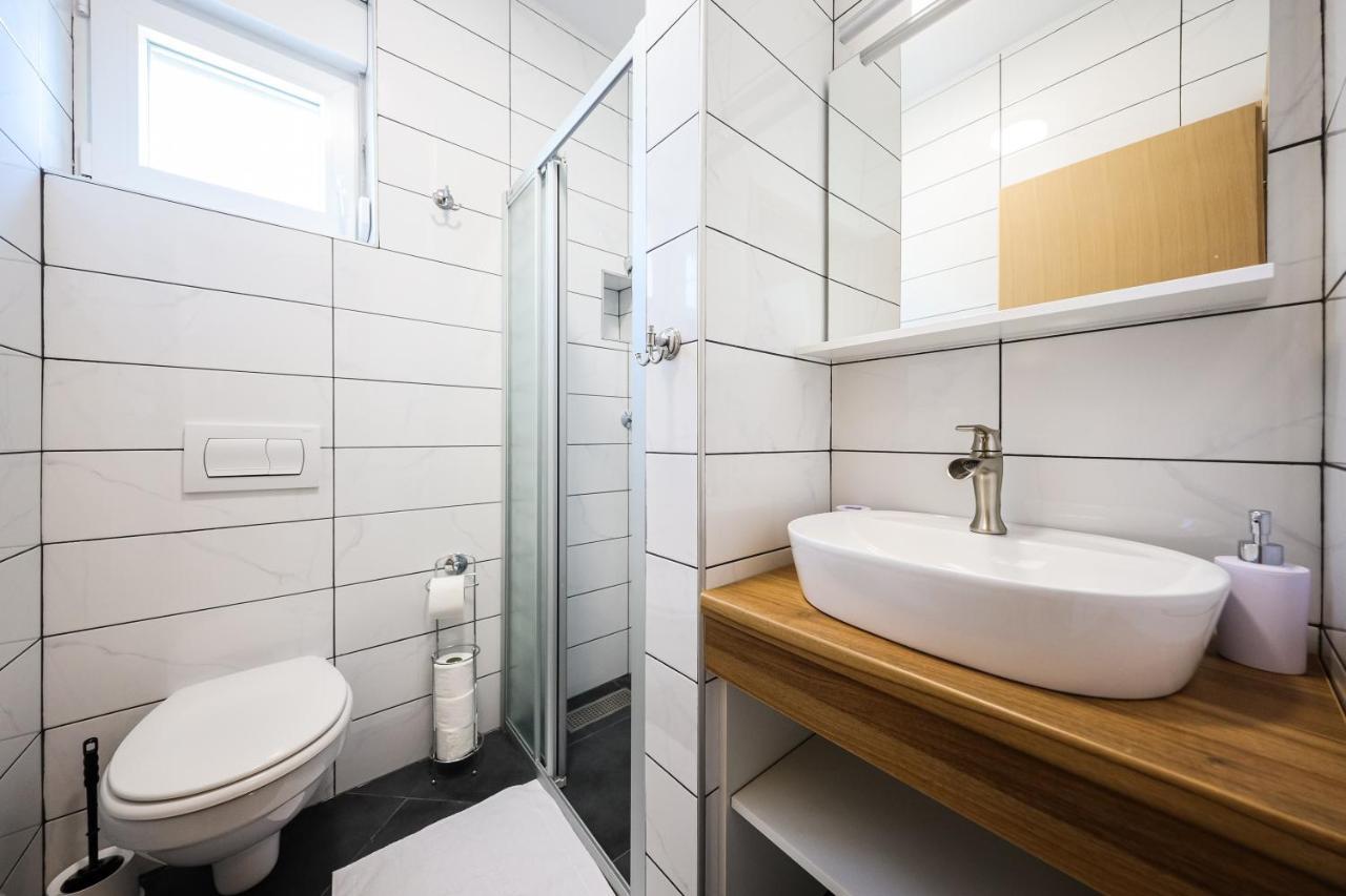 1Oak Rentals 2 Vir Dış mekan fotoğraf